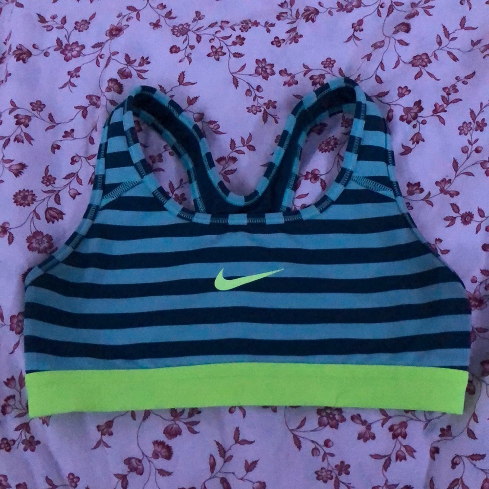 Nike sports bra